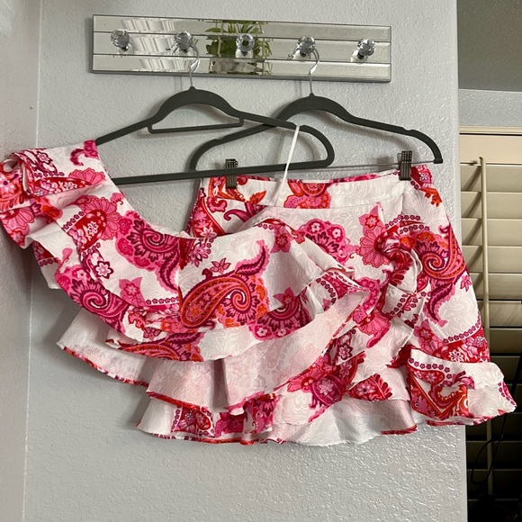 Shein Pink Two Piece Skirt Set with Bold Pink and White Floral Print - Picture 6 of 14